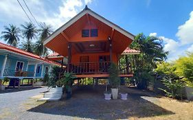Patcharin Homestay